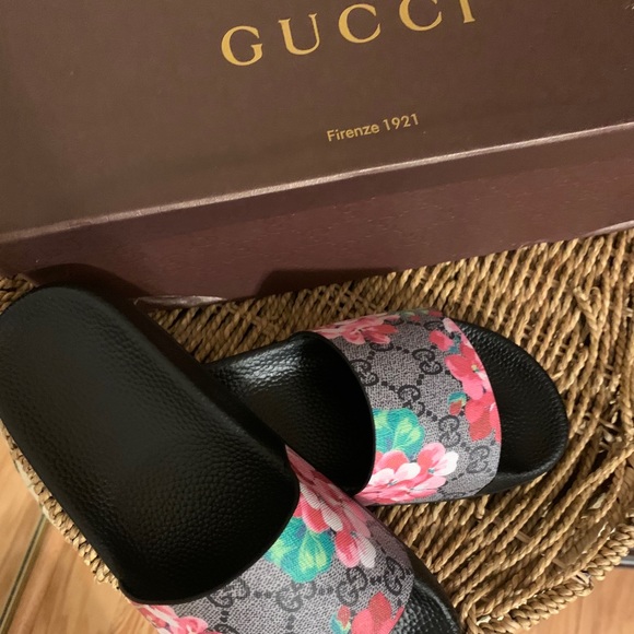 gucci blooms supreme slide sandal